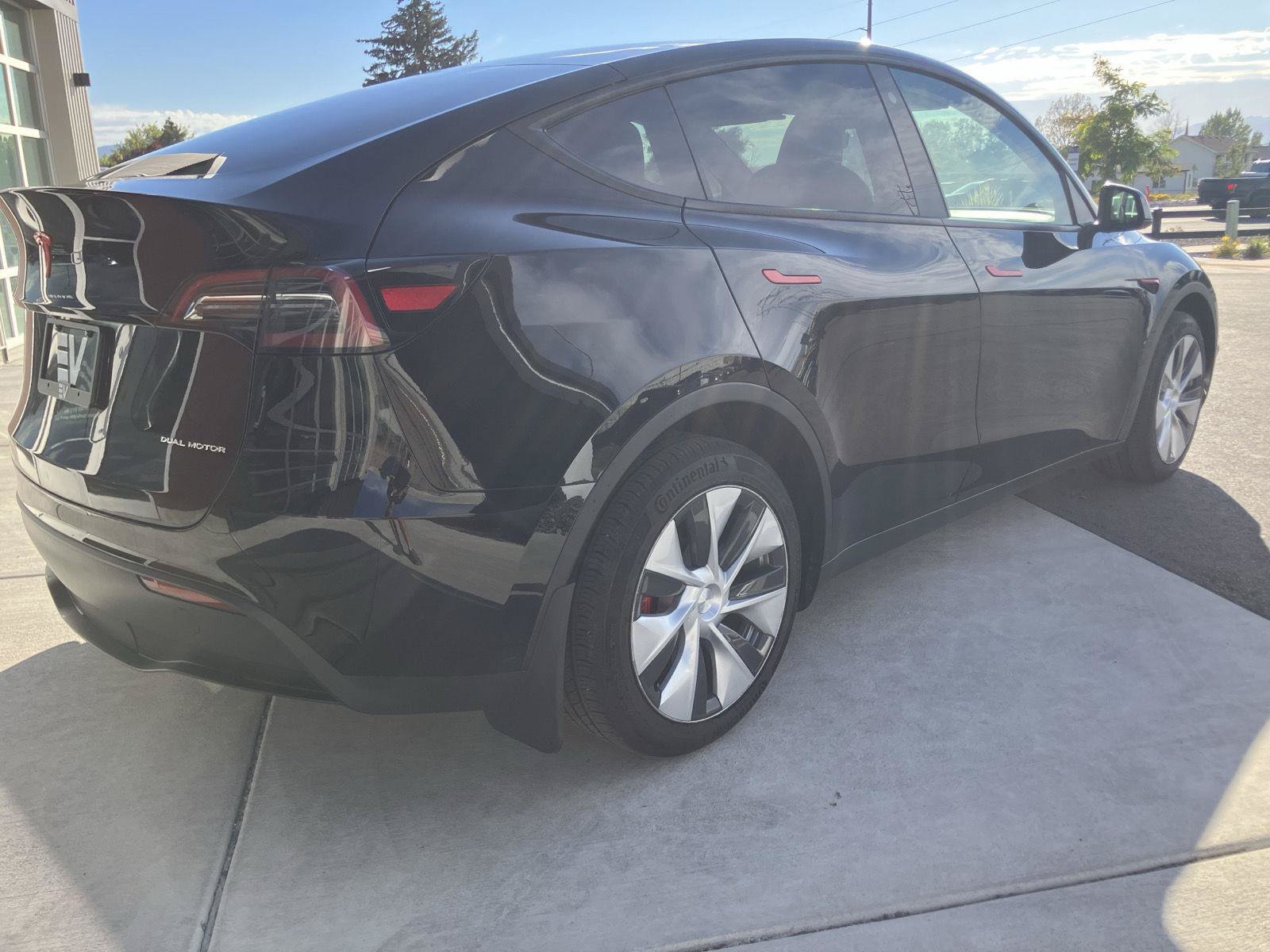 Used 2023 Tesla Model Y Long Range AWD/4WD image 8