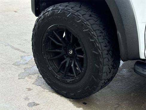 Used 2019 Ford F150 Raptor w/ Equipment Group 802A Luxury image 9