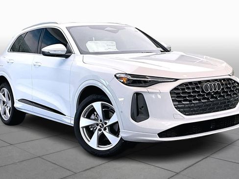 Used 2025 Audi Q5 Premium Plus image 3