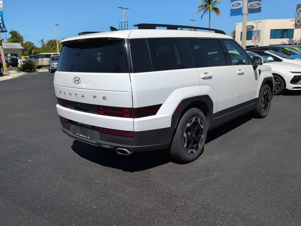 Used 2026 Hyundai Santa Fe SEL FWD image 3