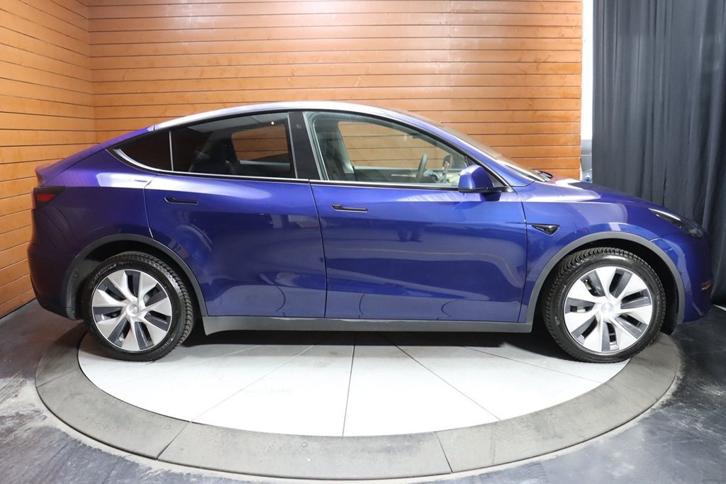 Used 2022 Tesla Model Y Long Range AWD/4WD image 14