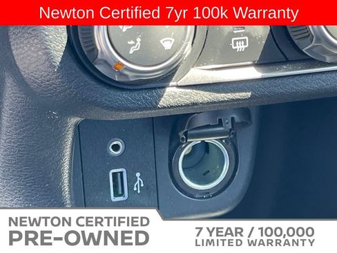 Used 2025 Nissan Versa S w/ Trunk Package FWD image 16