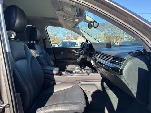 Used 2019 Audi Q7 3.0T Prestige image 17