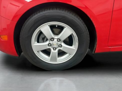 Used 2016 Chevrolet Cruze LT w/ Sun And Sound Package FWD image 28