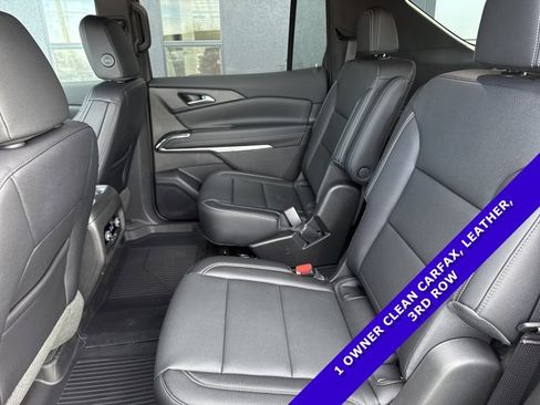 Used 2025 Chevrolet Traverse LT w/ Sun and Wheel Package image 6