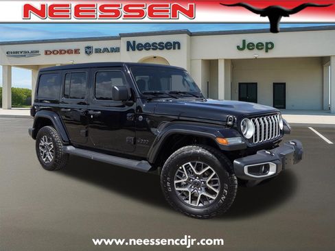 New 2026 Jeep Wrangler Unlimited Sahara AWD/4WD image 1