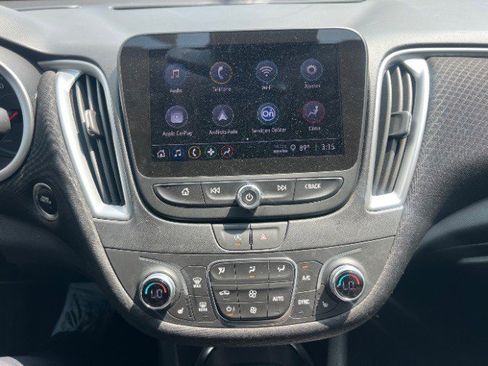 Used 2023 Chevrolet Malibu LT FWD image 28