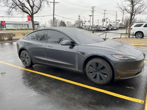Used 2025 Tesla Model 3 Long Range image 28
