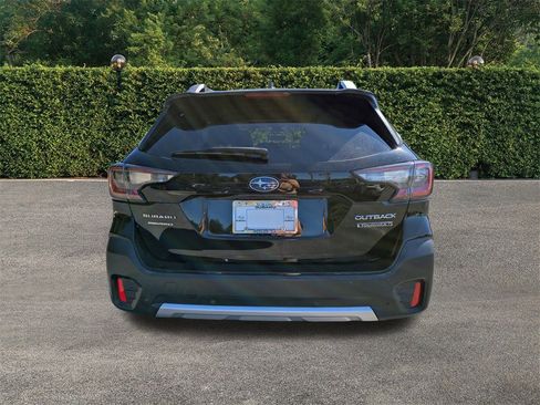 Used 2022 Subaru Outback Touring XT image 5