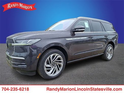 New 2025 Lincoln Navigator Reserve image 1