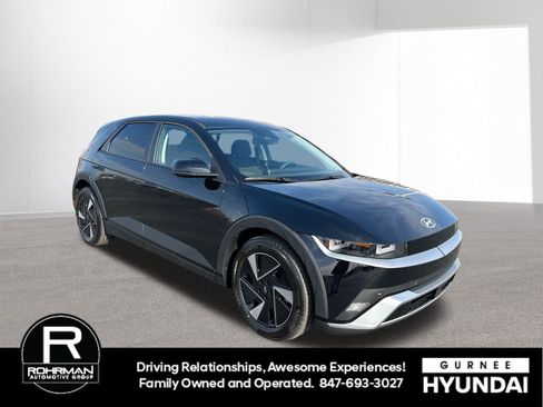 New 2026 Hyundai Ioniq 5 SE image 2