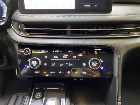 Used 2025 INFINITI QX60 Luxe image 49