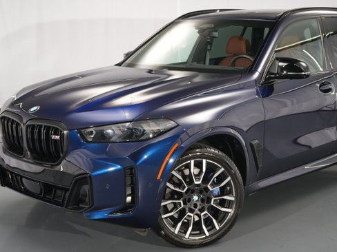 Used 2025 BMW X5 M60i AWD/4WD image 4