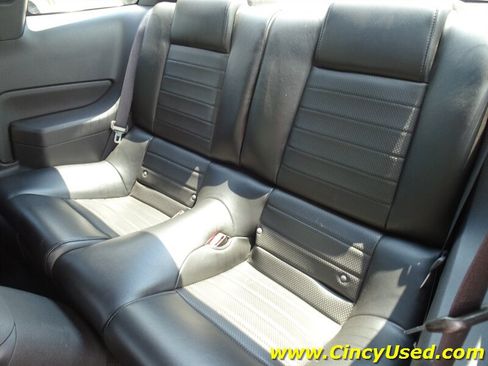 Used 2006 Ford Mustang GT RWD image 14