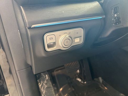 Used 2025 Mercedes-Benz GLS 450 GLS 450 image 55