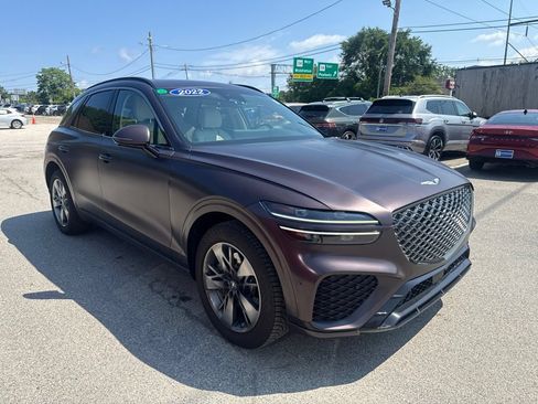 Used 2022 Genesis GV70 3.5T Sport w/ Sport Advanced Package AWD/4WD image 3