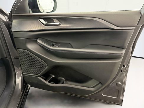 Used 2024 Jeep Grand Cherokee L Altitude image 34