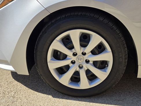 Used 2023 Toyota Corolla LE image 10