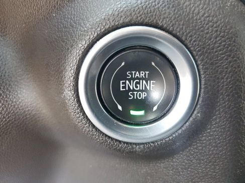 Used 2020 GMC Sierra 1500 SLT w/ SLT Premium Package image 32