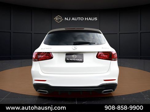 Used 2021 Mercedes-Benz GLC 300 4MATIC image 7