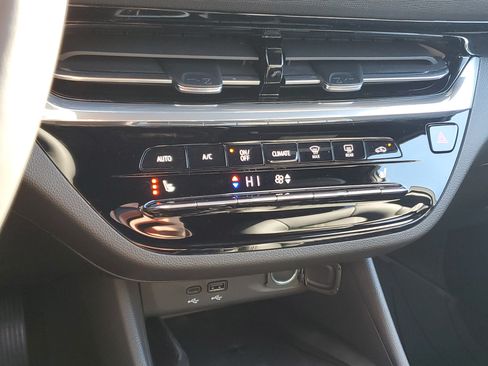 New 2026 Buick Envista Preferred w/ Convenience I Package FWD image 25
