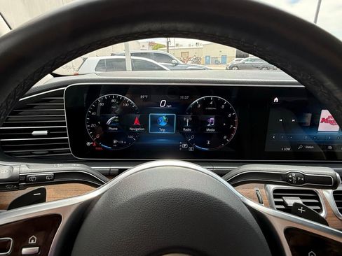 Used 2022 Mercedes-Benz GLE 350 4MATIC image 32