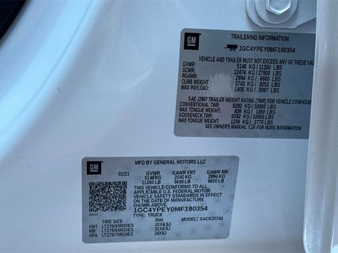 Certified 2021 Chevrolet Silverado 2500 LTZ w/ Z71 Chrome Sport Edition image 34