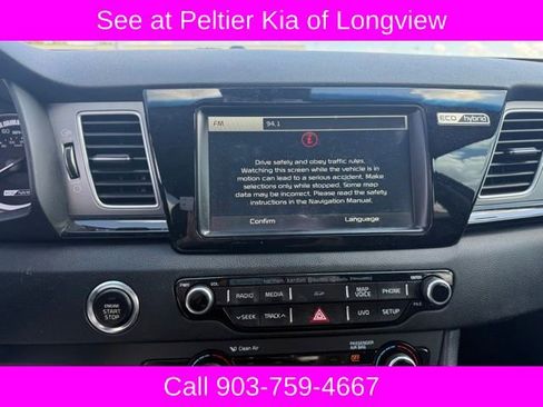 Used 2018 Kia Niro Touring FWD image 12