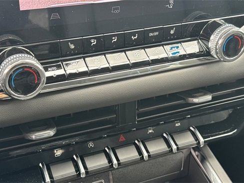 New 2025 GMC Canyon Elevation w/ Convenience Package image 23