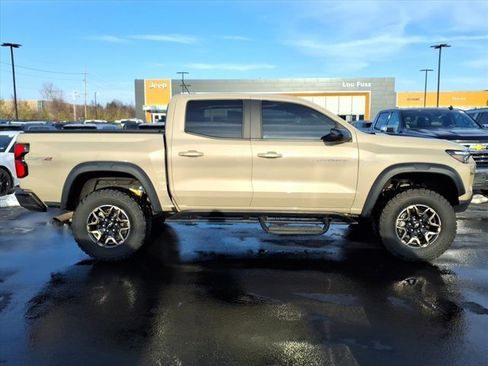Used 2023 Chevrolet Colorado ZR2 w/ ZR2 Convenience Package III image 26
