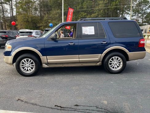 Used 2011 Ford Expedition XLT w/ 201A Rapid Spec Order Code image 4