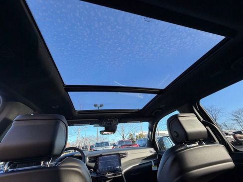 New 2026 Jeep Grand Wagoneer image 29