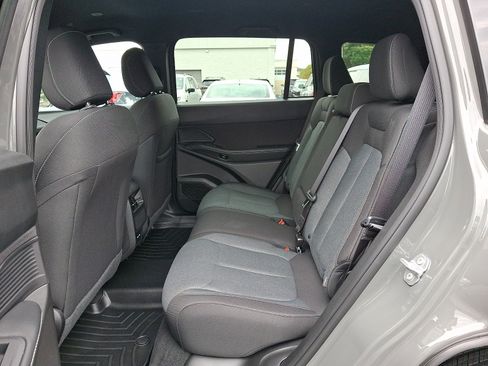 Used 2026 Jeep Cherokee Laredo AWD/4WD image 10