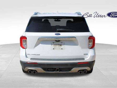 Certified 2020 Ford Explorer Platinum w/ Premium Technology Package AWD/4WD image 6