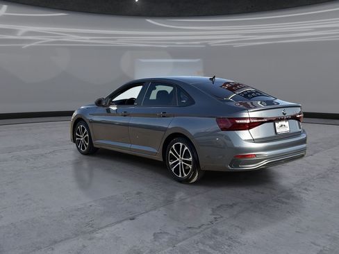 Used 2026 Volkswagen Jetta Sport FWD image 4