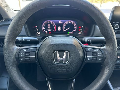 Used 2023 Honda Accord EX image 24