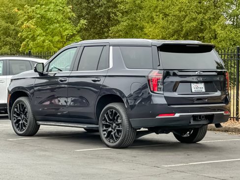 Used 2025 Chevrolet Tahoe LS AWD/4WD image 5
