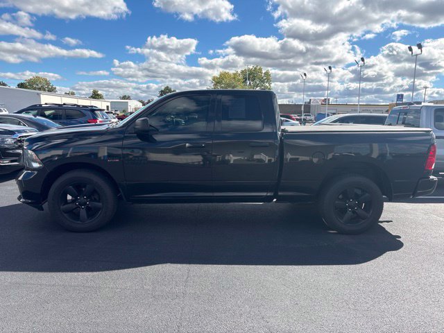 Used 2018 RAM 1500 Express w/ Black Ram 1500 Express Group AWD/4WD image 2