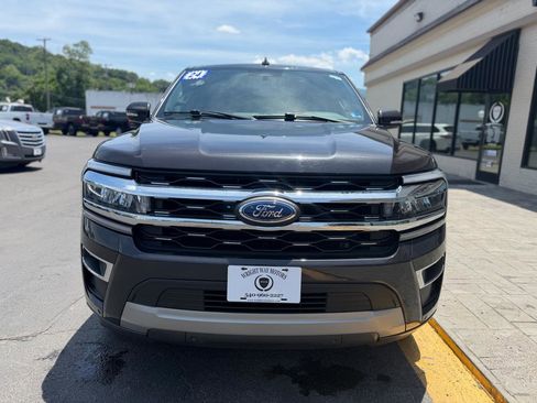 Used 2024 Ford Expedition Limited AWD/4WD image 7