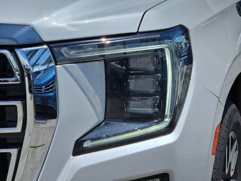 Used 2021 GMC Yukon XL AT4 w/ AT4 Premium Package AWD/4WD image 26