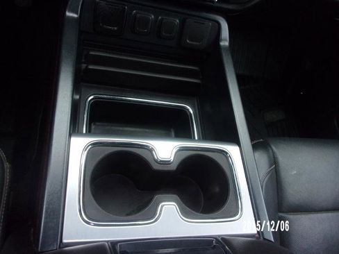 Used 2018 GMC Sierra 1500 SLT image 16