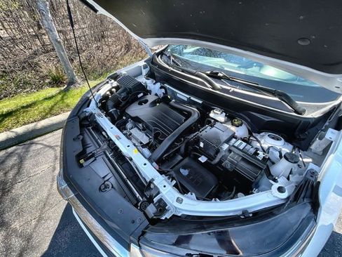 Certified 2023 Chevrolet Equinox LT image 30