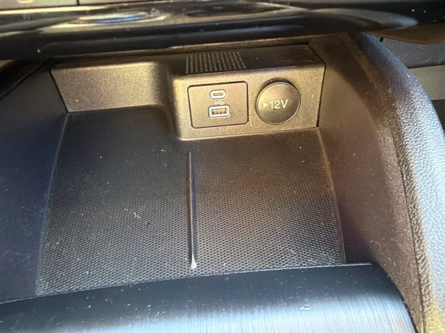 Used 2022 Ford Escape SE w/ Cold Weather Package FWD image 24