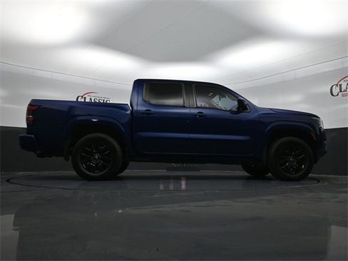 Used 2023 Nissan Frontier SV image 28