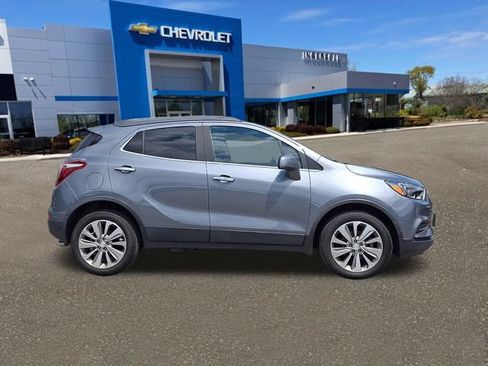 Used 2020 Buick Encore Preferred w/ Safety Package AWD/4WD image 27