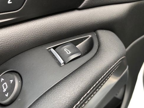 Used 2023 BMW X5 xDrive45e w/ Executive Package image 14