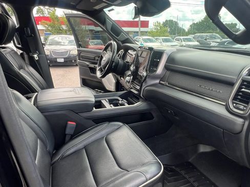 Used 2020 RAM 1500 Limited w/ Black Appearance Package AWD/4WD image 27