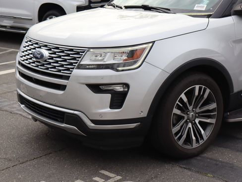 Used 2019 Ford Explorer Platinum AWD/4WD image 17