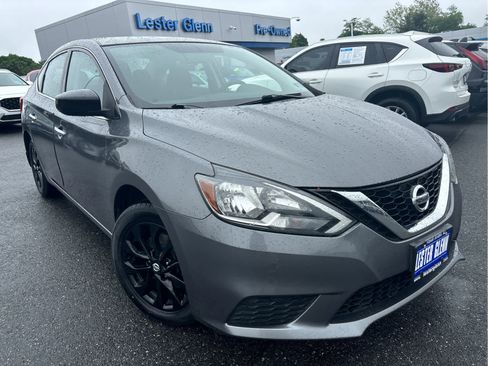 Used 2018 Nissan Sentra S w/ S Midnight Style Package FWD image 2
