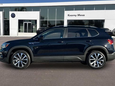 Used 2022 Volkswagen Taos SE w/ IQ.Drive SE Package FWD image 7